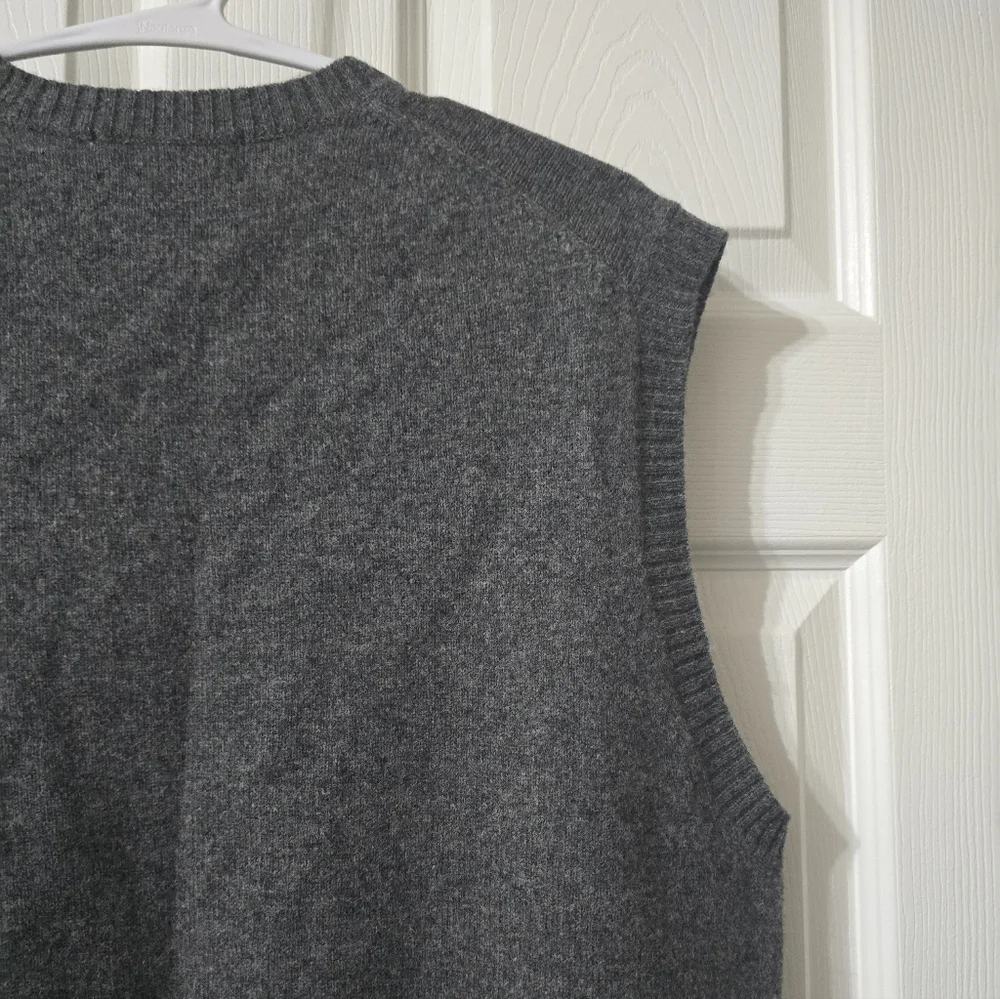 Vintage Lambswool Sweater Vest by Brooks Brothers, Dark Gray, V-Neck, EUC! - Picture 10 of 12